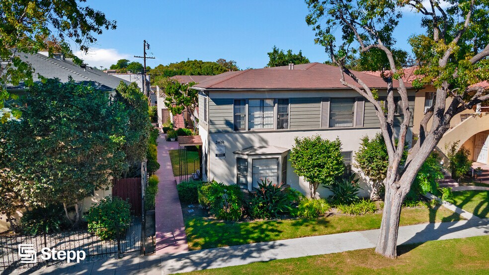 Primary Photo Of 2409 Cedar Ave, Long Beach Apartments For Sale