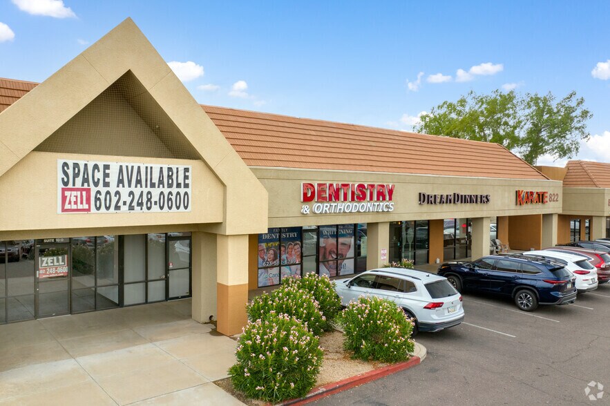 More Photos Of 710-822 E Union Hills Rd, Phoenix Storefront For Lease