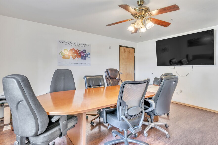 More Photos Of 3446 Wagon Wheel Rd, Springdale Light Manufacturing For Lease