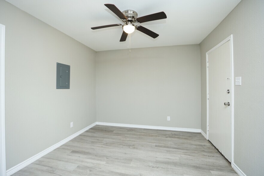 More Photos Of 1101 Demolay St, La Marque Apartments For Sale