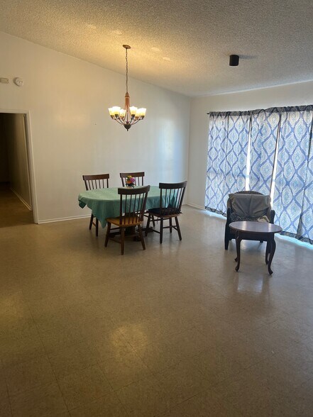 More Photos Of 1685 Cypress Dr, El Centro Healthcare For Lease