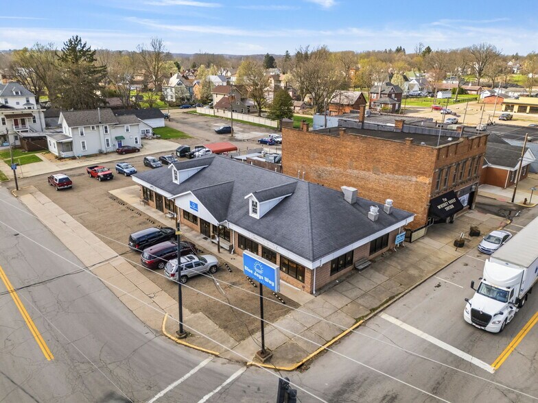 More Photos Of 1 Main St N, Navarre Restaurant For Sale