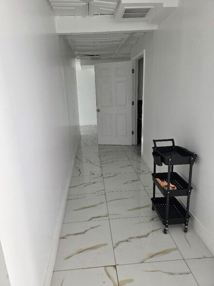 More Photos Of 983-985 Church St, Baldwin Storefront Retail Office For Lease