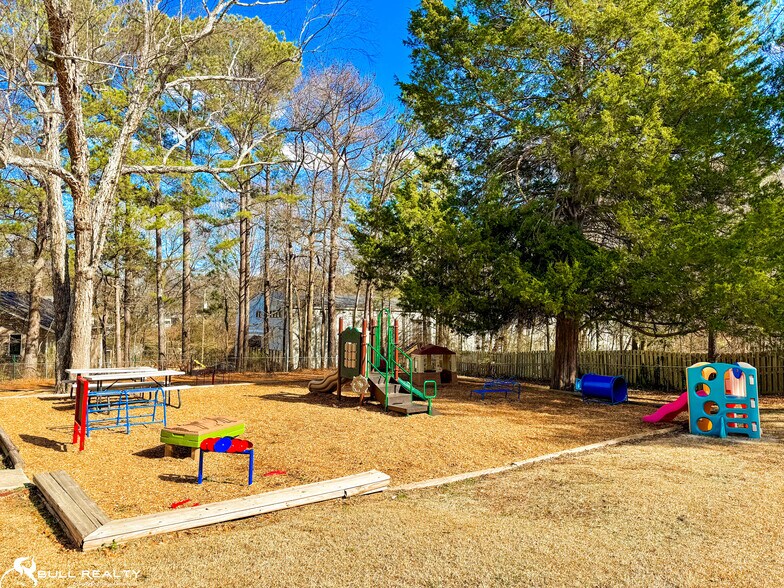 More Photos Of 5176 Old Norcross Rd, Norcross Daycare Center For Sale