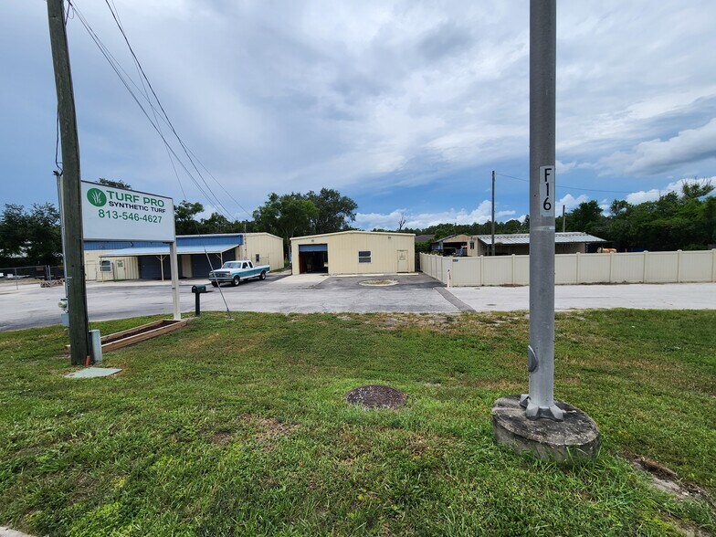 More Photos Of 17910 41 Hwy N, Lutz Industrial For Lease