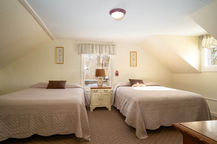 More Photos Of 2759 Vt Rt 11, Peru Hotel For Sale