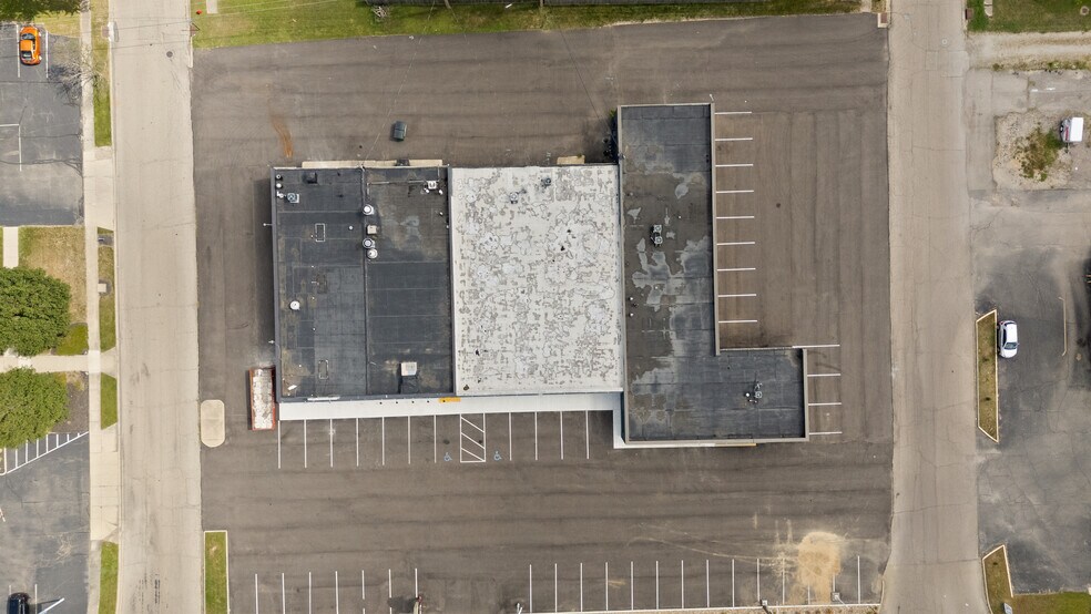 More Photos Of 6821-6847 Dayton Springfield Rd, Enon General Retail For Lease