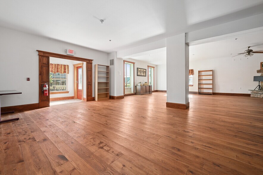 More Photos Of 56 Main St, Stamford Hotel For Sale