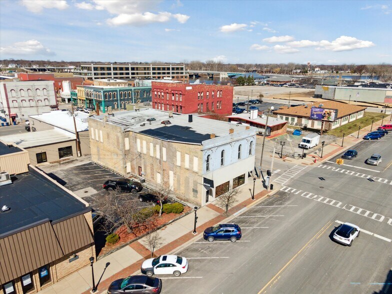 More Photos Of 1017 Washington Ave, Bay City Storefront Retail Residential For Sale