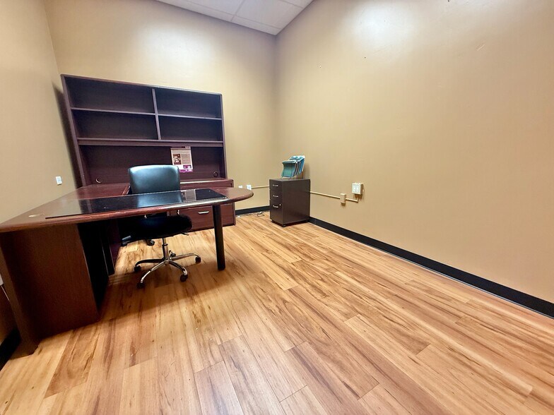 More Photos Of 13943 N 91st Ave, Peoria Medical For Lease