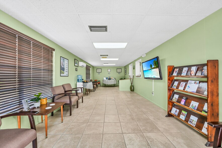 More Photos Of 303 E Gibson St, Arcadia Medical For Sale