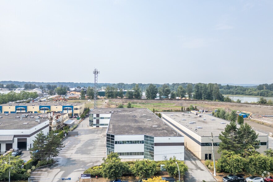 More Photos Of 10167 199 B St, Langley Twp Warehouse For Lease