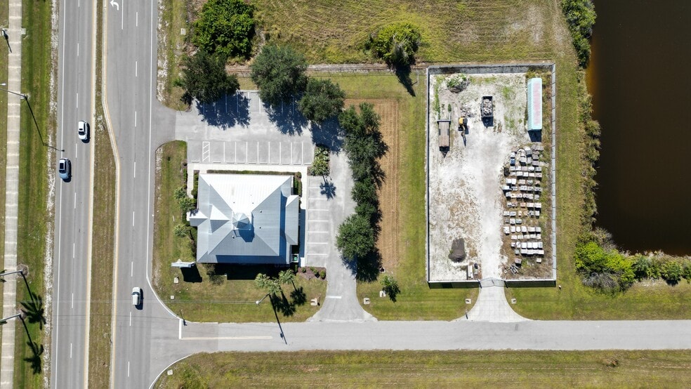 More Photos Of 8379 Gasparilla Rd, Port Charlotte Office For Sale