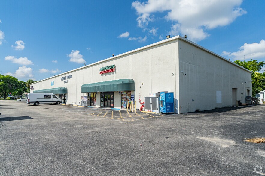 More Photos Of 5611 N State Road 7, Fort Lauderdale Unknown For Lease