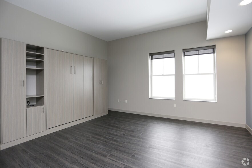 More Photos Of 415 Bridge St NW, Grand Rapids Apartments For Lease