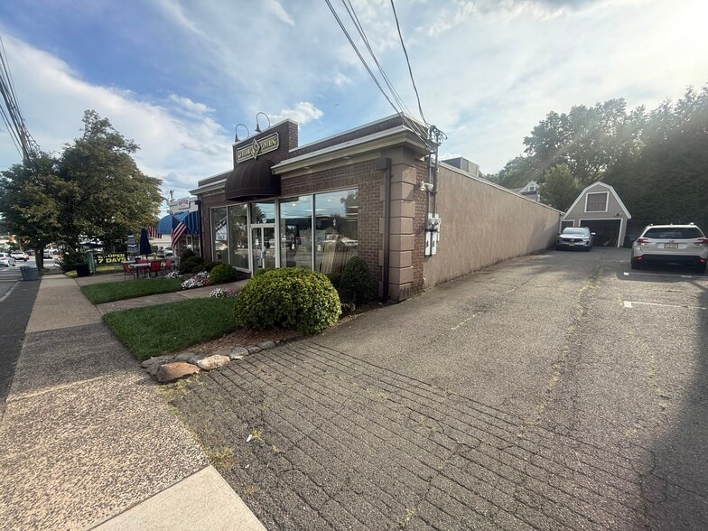 More Photos Of 145 Godwin Ave, Midland Park General Retail For Lease