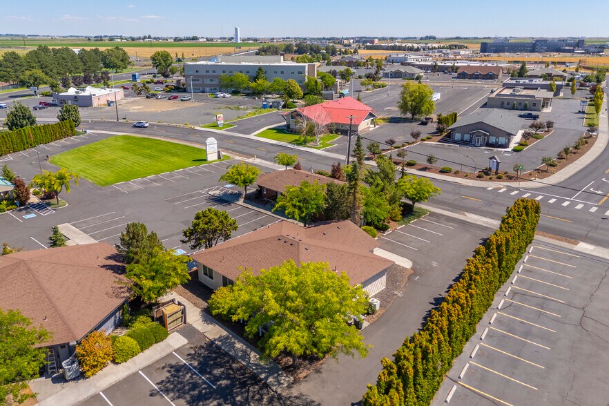 More Photos Of 830 Sharon Ave E, Moses Lake Office For Sale