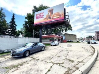 More Photos Of 405 S Park St, Madison Freestanding For Lease