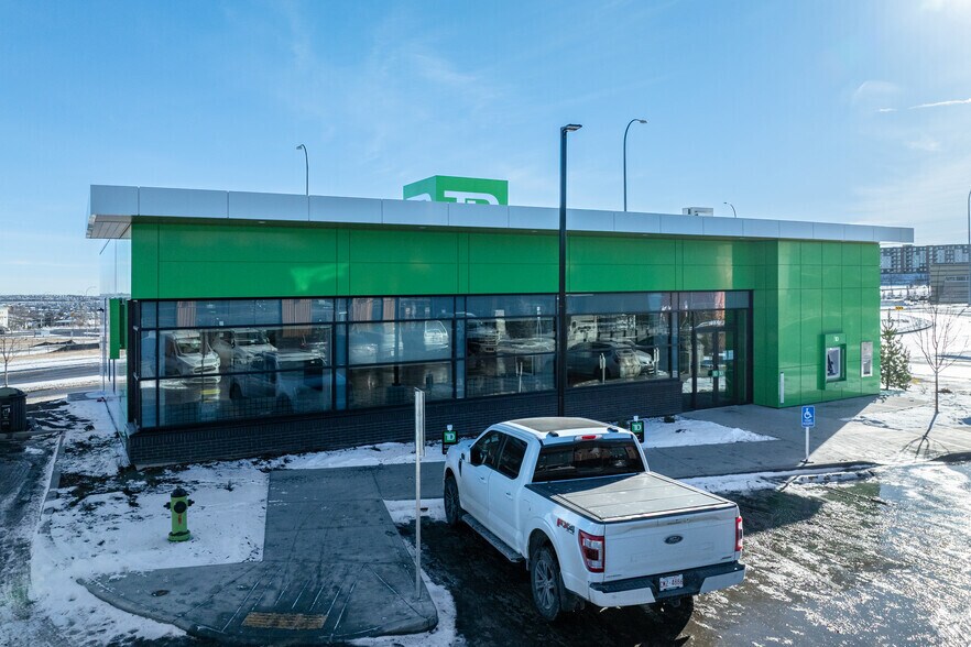 More Photos Of 230 Sage Hill Blvd NW, Calgary Unknown For Lease