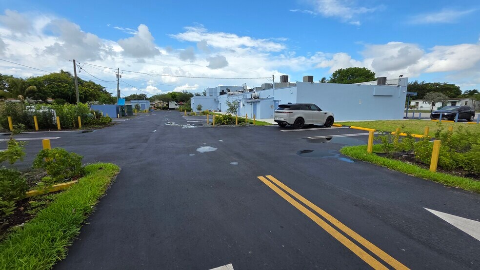 More Photos Of 12603-12659 NW 17th St, Miami Unknown For Lease