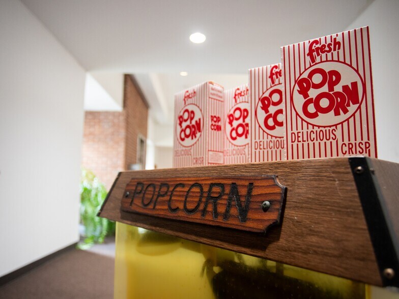 More Photos Of 1302 Noble St, Anniston Office Residential For Lease