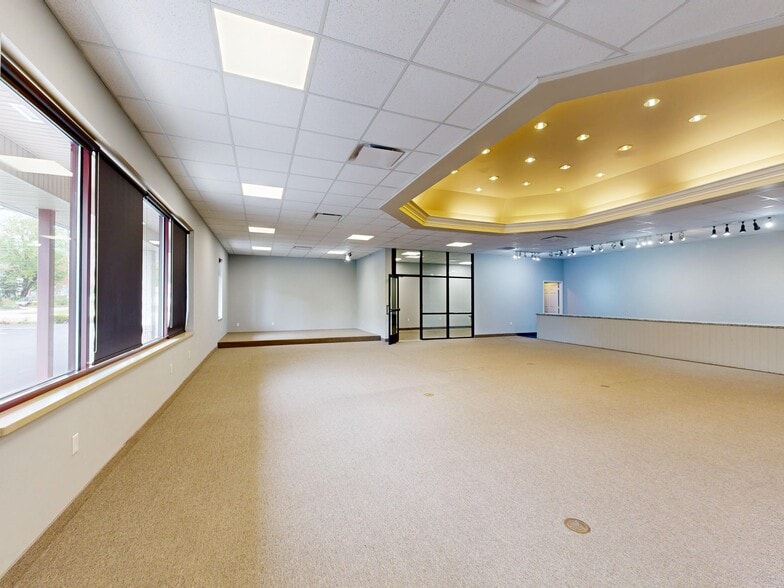 More Photos Of 3123 W 12th St, Erie Medical For Lease
