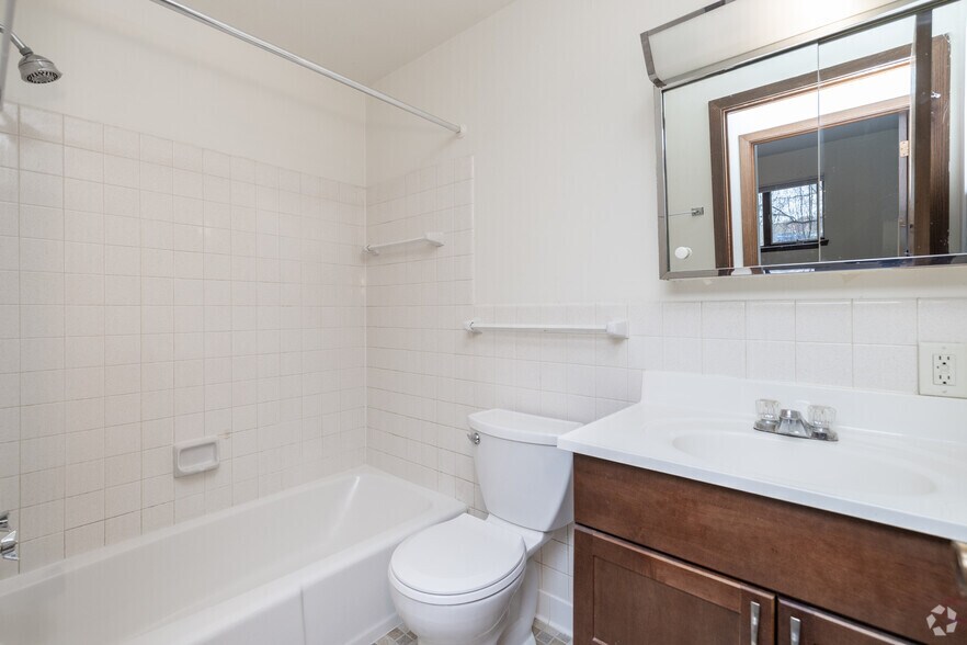 More Photos Of 5209 Xerxes Ave N, Minneapolis Apartments For Sale