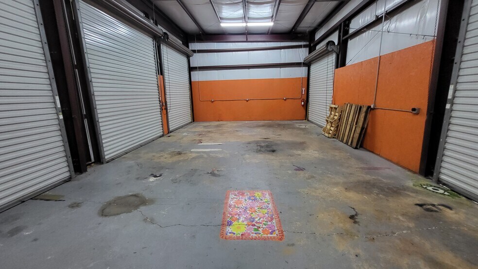 More Photos Of 110 Mary Esther Blvd, Mary Esther Freestanding For Lease