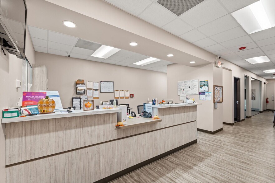 More Photos Of 17325 Red Oak Dr, Houston Medical For Sale