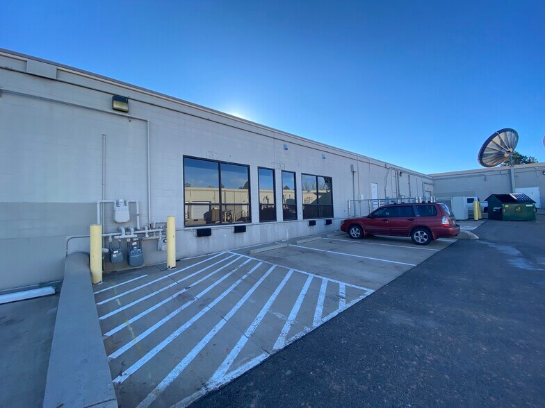 More Photos Of 99 Inverness Dr E, Englewood Office For Lease