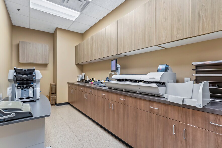 More Photos Of 18335 E 103rd Ave, Commerce City Medical For Sale