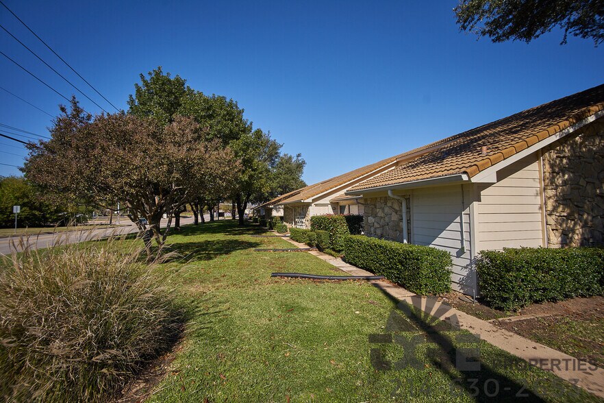 More Photos Of 1140 W Pioneer Pky, Arlington Office For Lease