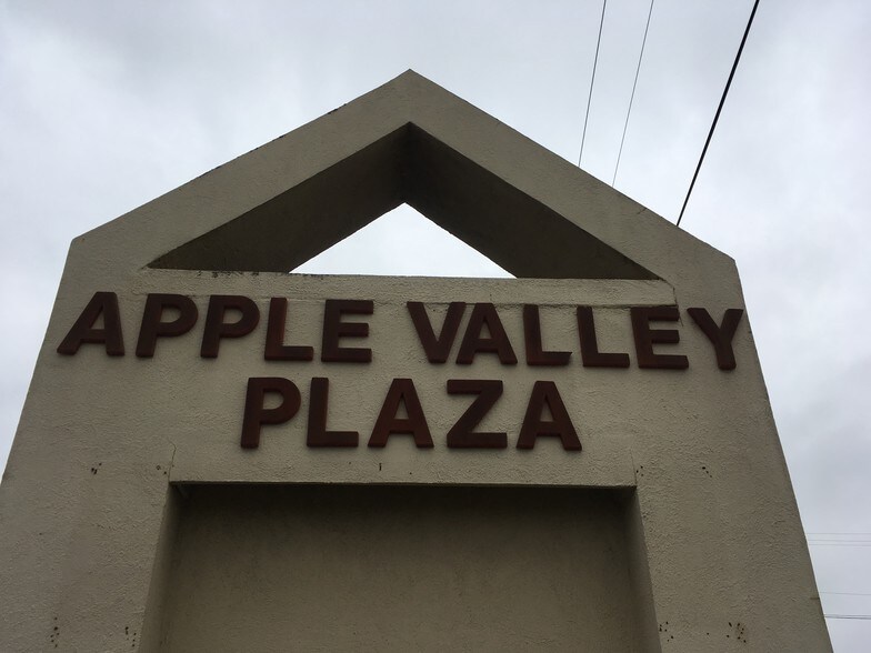 More Photos Of 4976-4996 Gerrardstown Rd, Inwood Freestanding For Lease