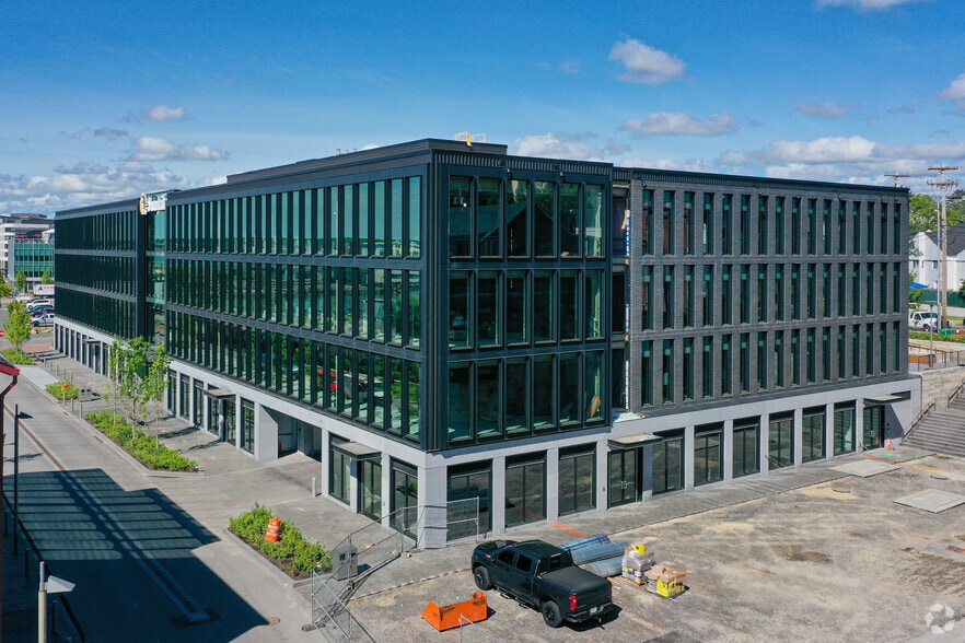 More Photos Of 110 Thames St, Portland Office For Lease