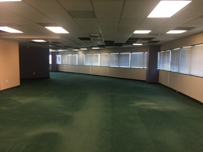 More Photos Of 1045 W Redondo Beach Blvd, Gardena Medical For Sale