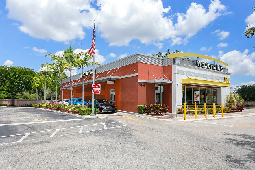 More Photos Of 3825 W Hillsboro Blvd, Deerfield Beach Unknown For Lease