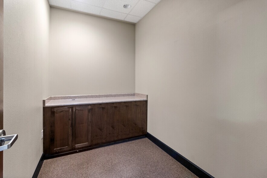 More Photos Of 20512 SW Roy Rogers Rd, Sherwood Multifamily For Sale