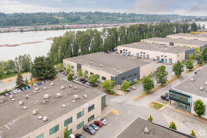 More Photos Of 7 Burbidge St, Coquitlam Warehouse For Lease