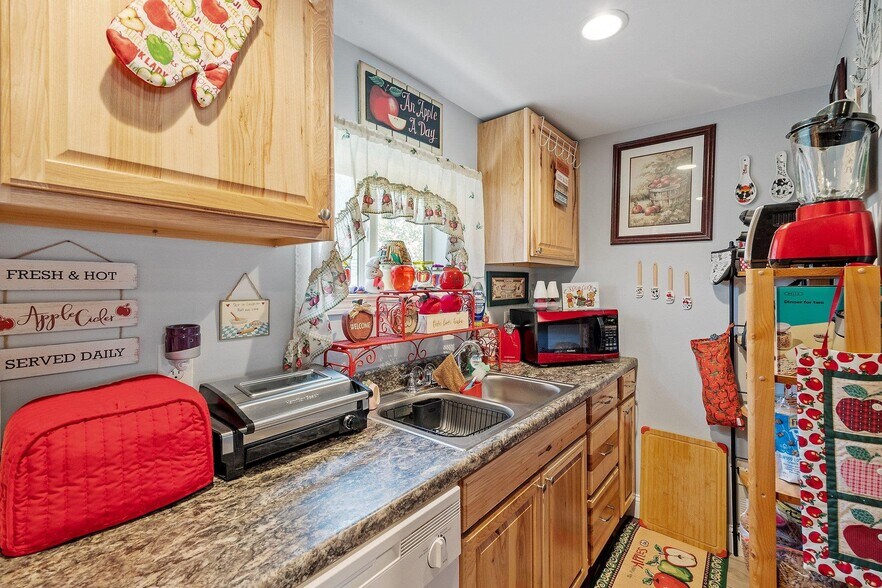 More Photos Of 45A Hanson, Rochester Apartments For Sale