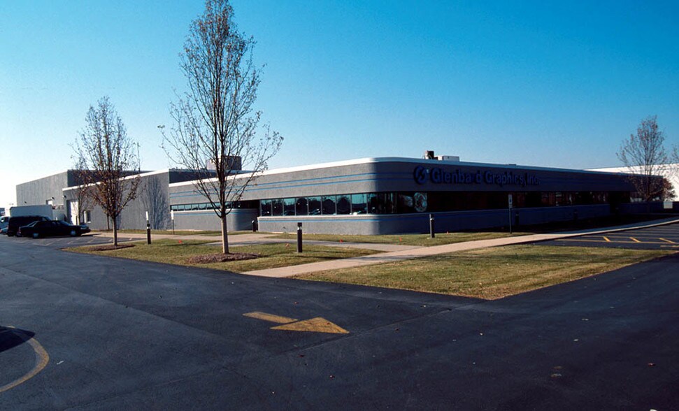 Primary Photo Of 400 E Fullerton Ave, Carol Stream Manufacturing For Sale
