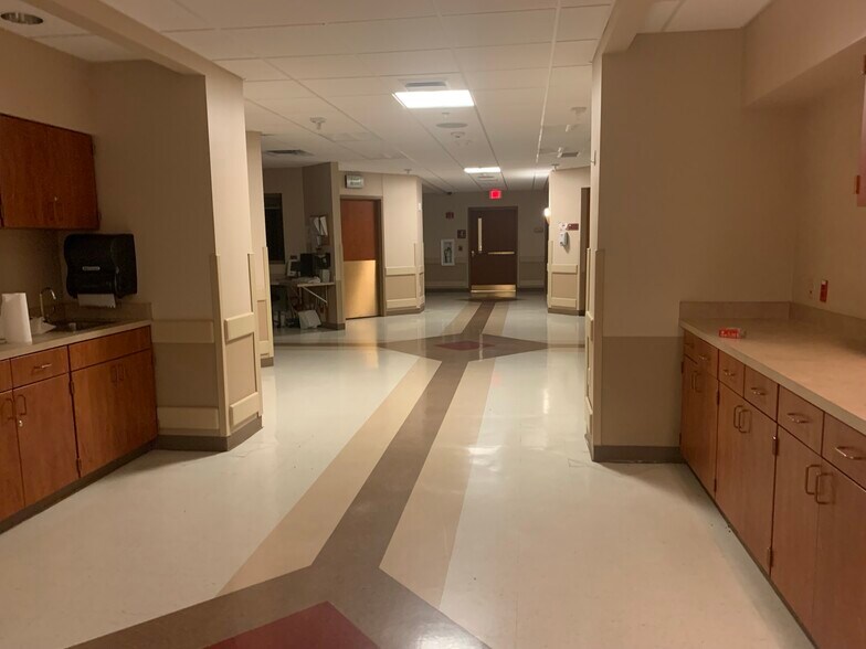 More Photos Of 200 School St, Wintersville Hospital For Sale