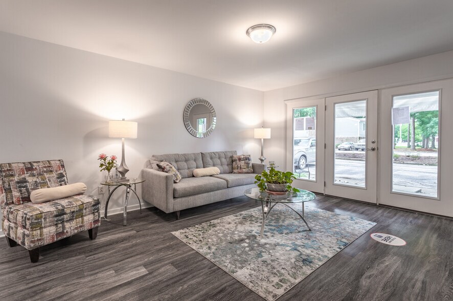 More Photos Of 104 Landmark Ct, Newport News Apartments For Sale