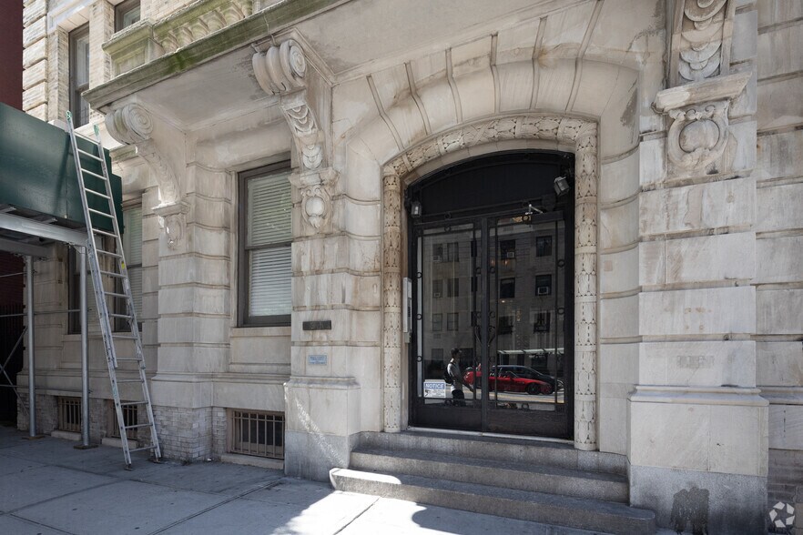 More Photos Of 1371-1379 Madison Ave, New York Apartments For Lease