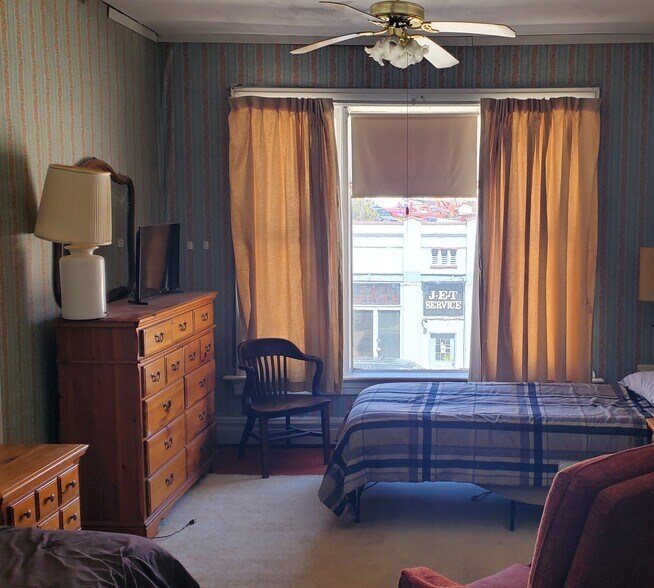 More Photos Of 400 W Victor Ave, Victor Hotel For Sale