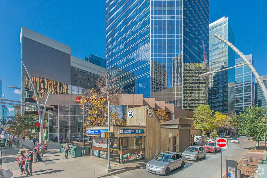 Primary Photo Of 10060 Jasper Ave NW, Edmonton Office For Lease