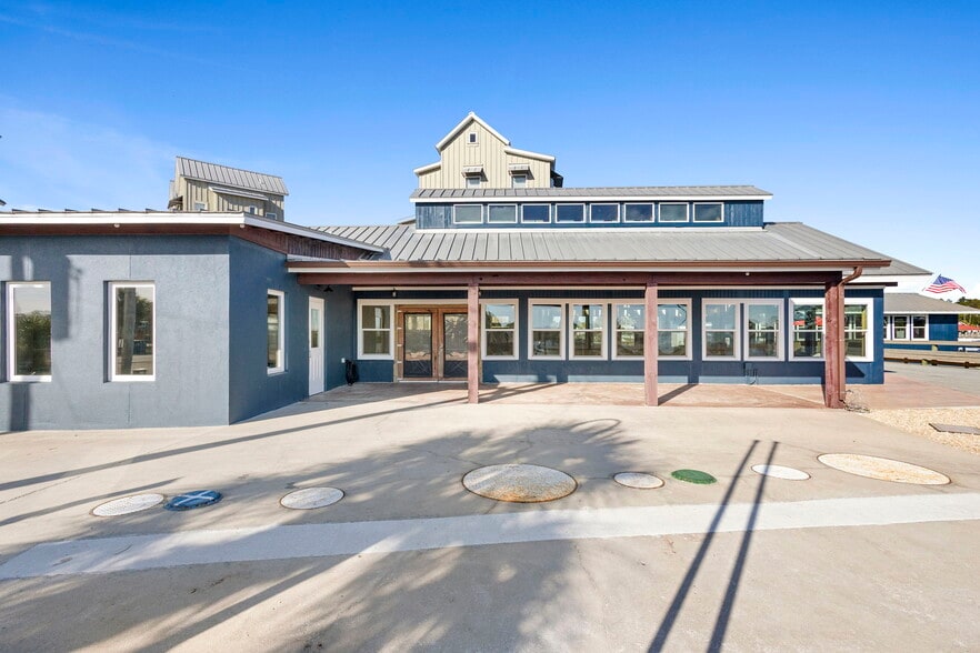 More Photos Of 275 Timber Island Rd, Carrabelle Restaurant For Sale