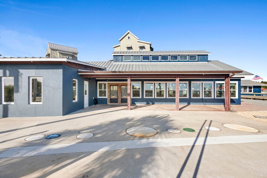 More Photos Of 275 Timber Island Rd, Carrabelle Restaurant For Sale