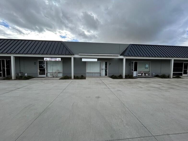 More Photos Of 5842 McFadden Ave, Huntington Beach Warehouse For Lease