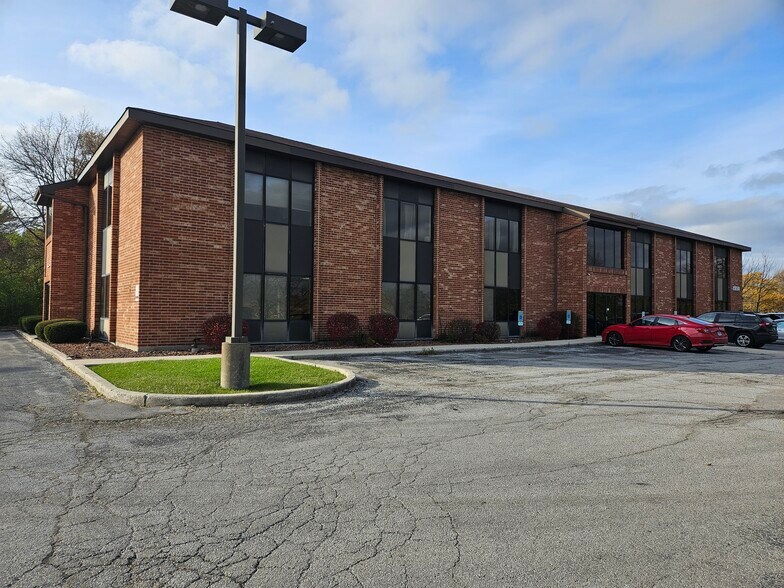 More Photos Of 19150 S Kedzie Ave, Flossmoor Office For Lease