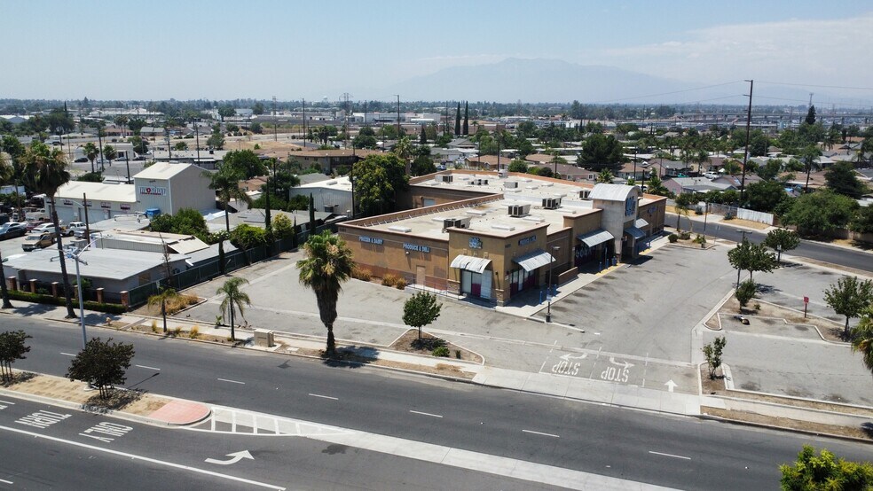 More Photos Of 1481 N La Cadena Dr, Colton Storefront For Sale